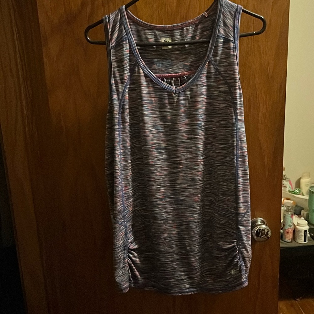 Athletic top